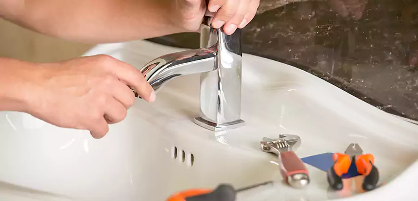 Bathtub Faucet Replacement in Firebaugh